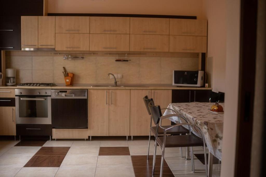 Apartamento Casa Ramona Turda Exterior foto